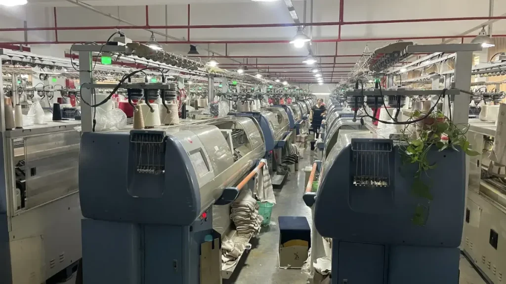 Custom knitwear manufacturer for OEM and ODM sweater collections